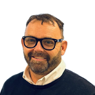 Darryl Cribben, Senior Contracts Manager
